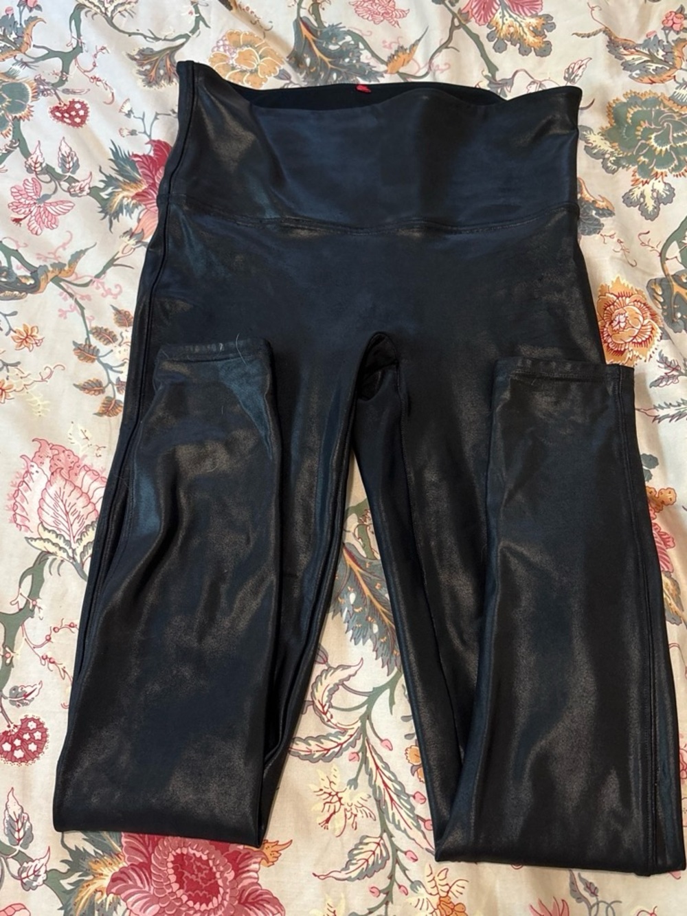 SPANX Black High-Waist Faux Leather Leggings with Side Pockets